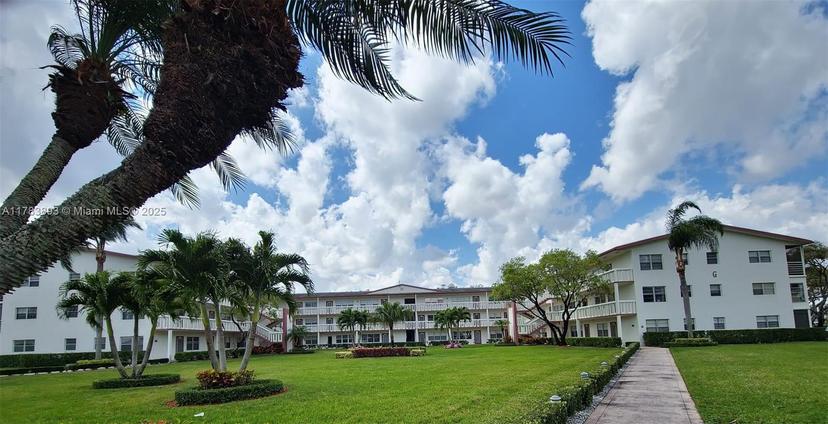 Picture of 285 Fanshaw G # G, Boca Raton FL 33434