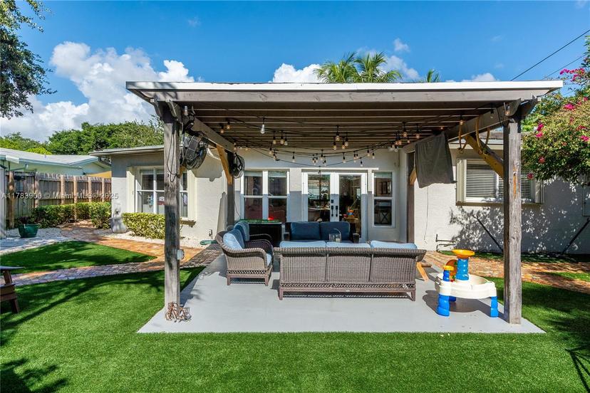 Picture of 2003 N 46Th Ave, Hollywood FL 33021