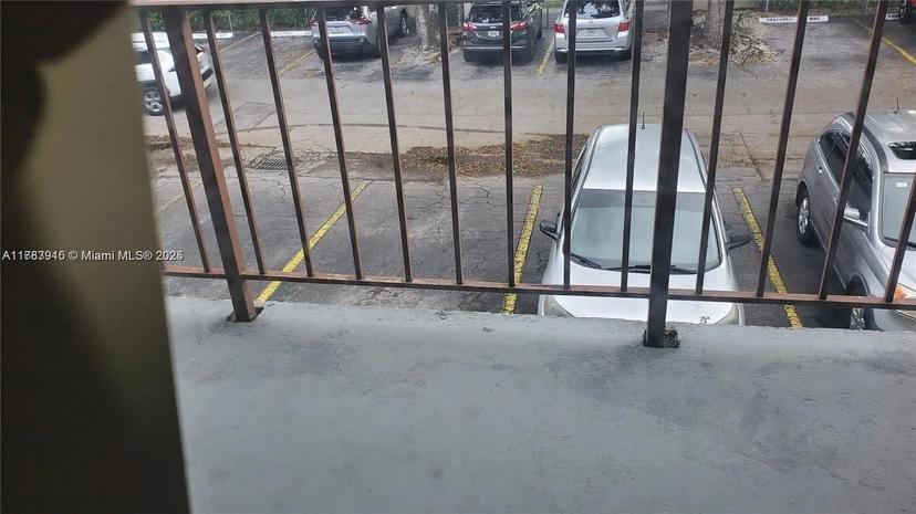 Picture of 11905 NE 2Nd Ave # C202, North Miami FL 33161