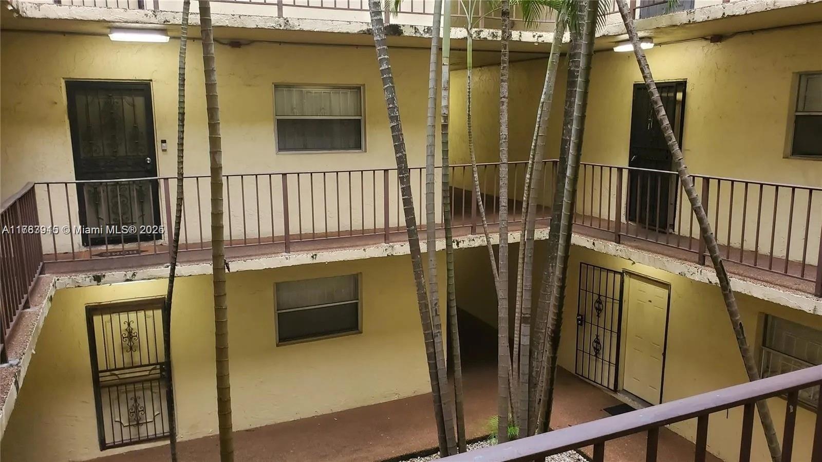 Picture of 11905 NE 2Nd Ave # C202, North Miami, FL 33161