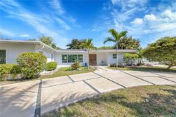 Picture of 9401 SW 69Th Ct, Pinecrest, FL 33156