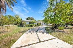 Picture of 9401 SW 69Th Ct, Pinecrest, FL 33156