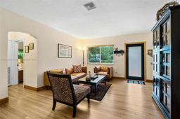 Picture of 2431 Overbrook St, Coconut Grove, FL 33133