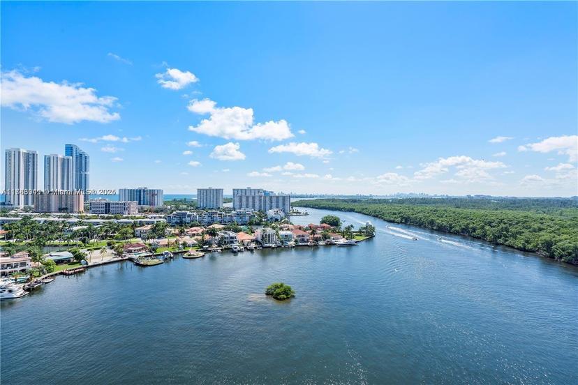 Picture of 400 SE Sunny Isles Blvd # 1702, Sunny Isles Beach FL 33160