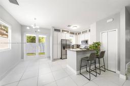 Picture of 910 SW 65Th Ave, West Miami, FL 33144