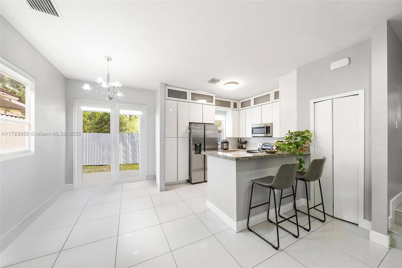 Picture of 910 SW 65Th Ave, West Miami FL 33144