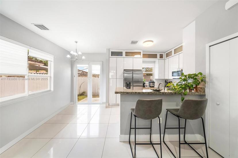 Picture of 910 SW 65Th Ave, West Miami FL 33144