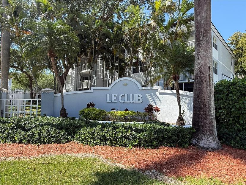 Picture of 8650 SW 212Th St # 201, Cutler Bay FL 33189