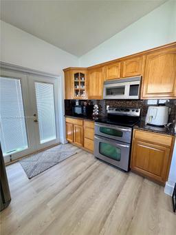 Picture of 12943 SW 207Th Ter, Miami, FL 33177