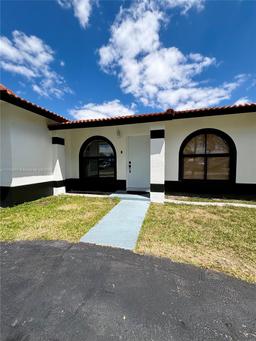 Picture of 12943 SW 207Th Ter, Miami, FL 33177