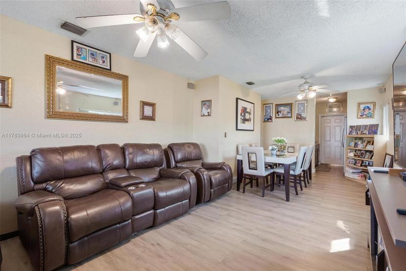 Picture of 810 Arizona Ave, Fort Lauderdale FL 33312