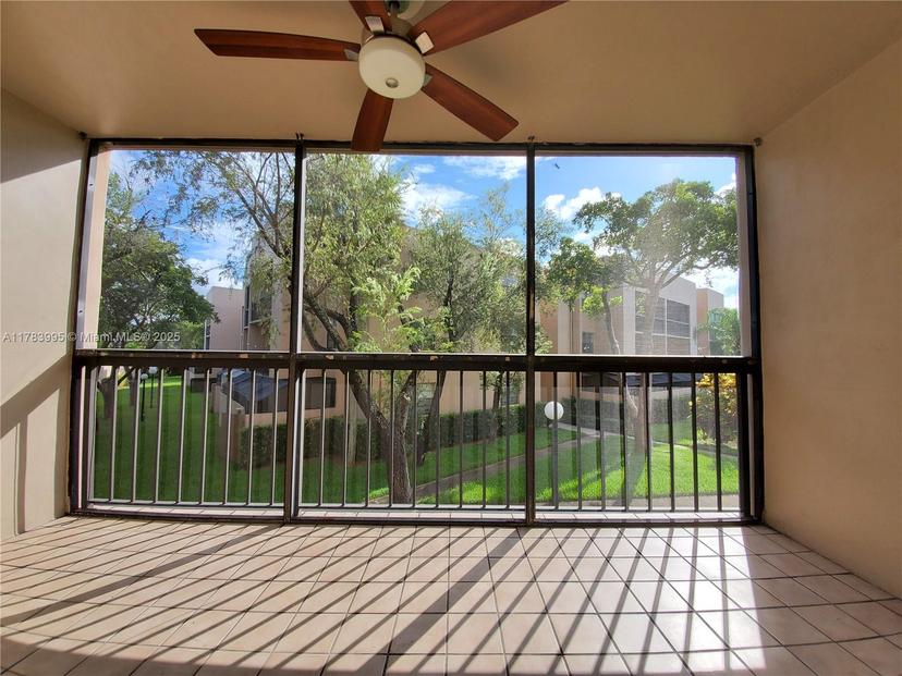 Picture of 10985 SW 107Th St # 216, Miami FL 33176