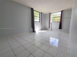 Picture of 10985 SW 107Th St # 216, Miami, FL 33176