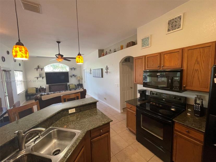 Picture of 1214 SW Patricia Ave, Port St. Lucie FL 34953