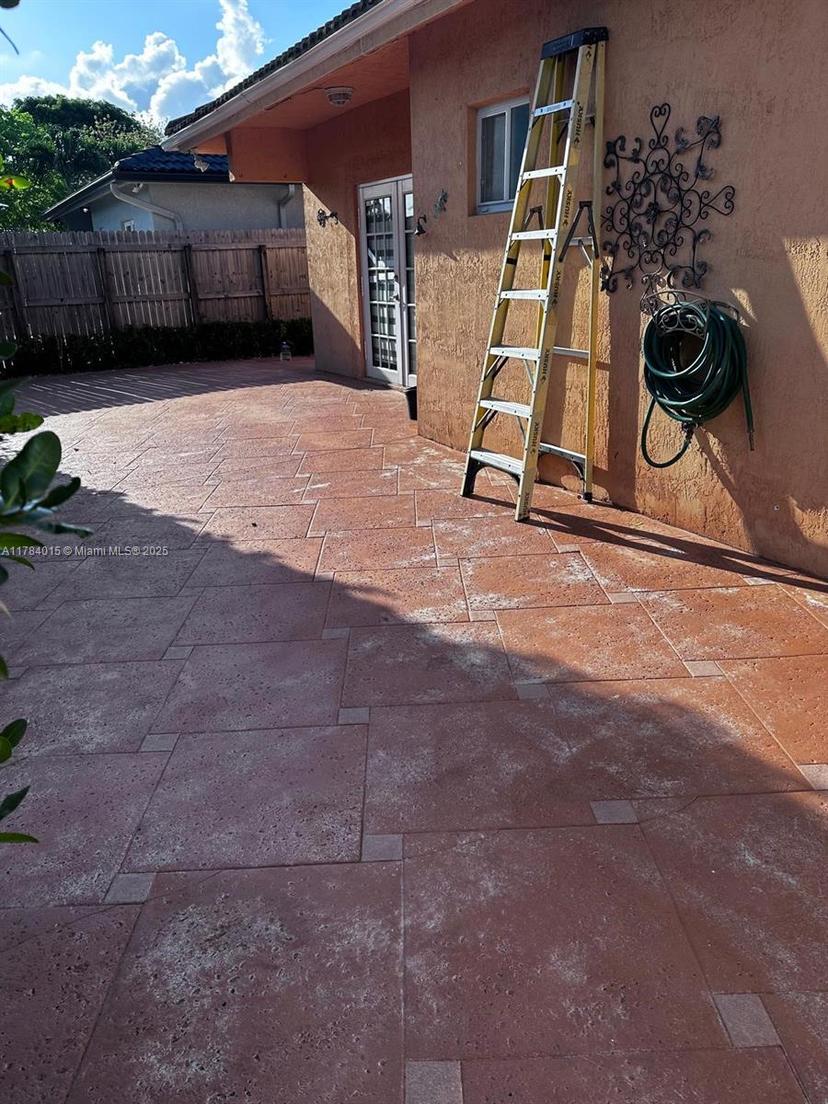 Picture of 7733 NW 200Th St, Hialeah FL 33015