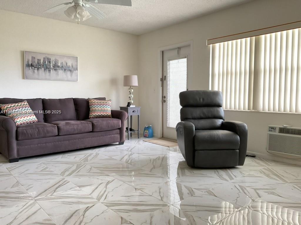 Picture of 569 N Fanshaw N # 569, Boca Raton, FL 33434