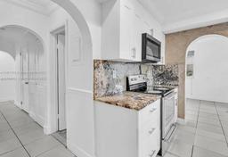 Picture of 936 NE 132Nd St, North Miami, FL 33161