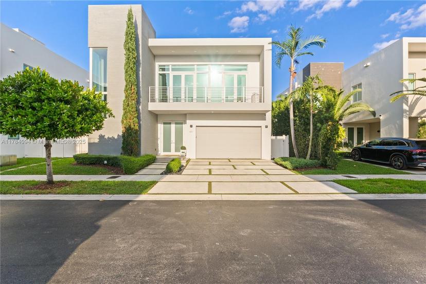 Picture of 6819 NW 105Th Ave, Doral FL 33178