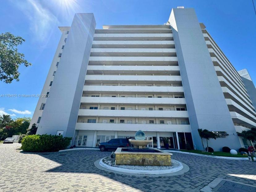 Picture of 7904 West Dr # 903, North Bay Village FL 33141