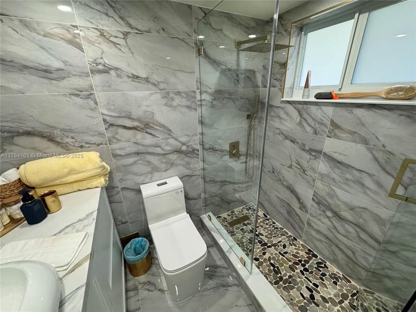 Picture of 7904 West Dr # 903, North Bay Village FL 33141