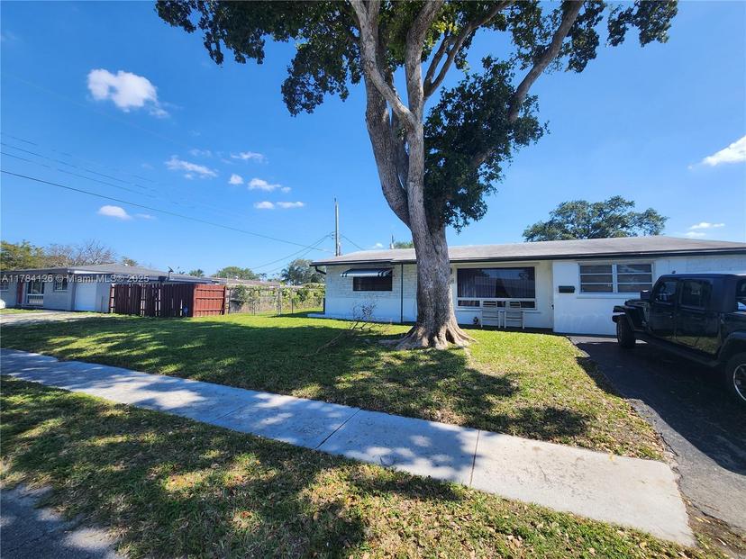 Picture of 2241 N 57Th Way, Hollywood FL 33021