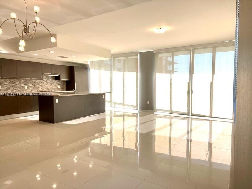 Picture of 7751 NW 107 Ave # 305, Doral FL 33178
