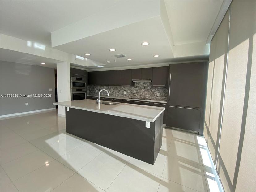 Picture of 7751 NW 107 Ave # 305, Doral FL 33178