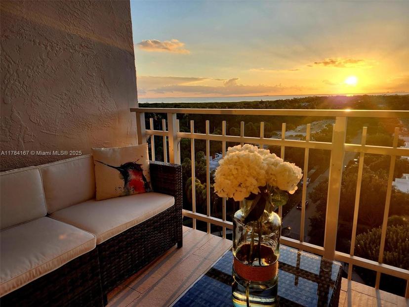 Picture of 600 Grapetree Dr, Key Biscayne FL 33149