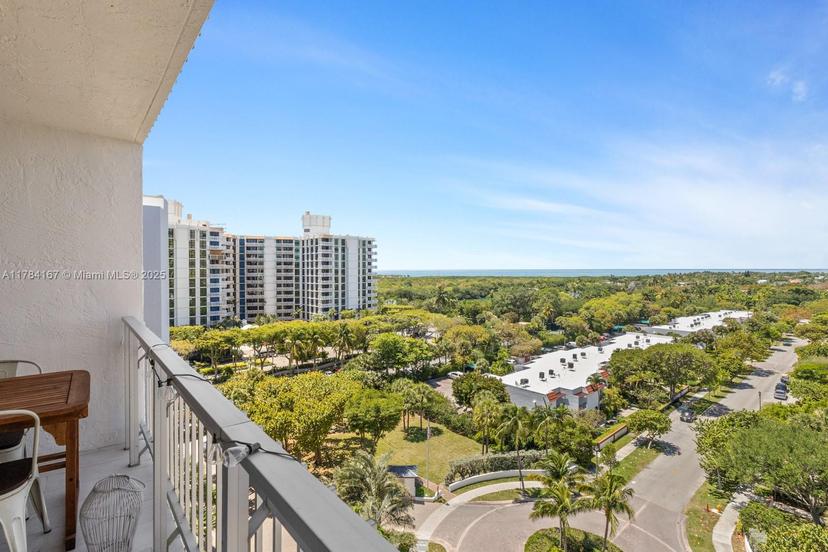 Picture of 600 Grapetree Dr, Key Biscayne FL 33149