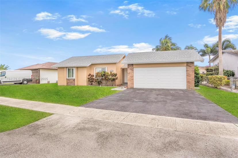 Picture of 9338 NW 47Th St, Sunrise FL 33351