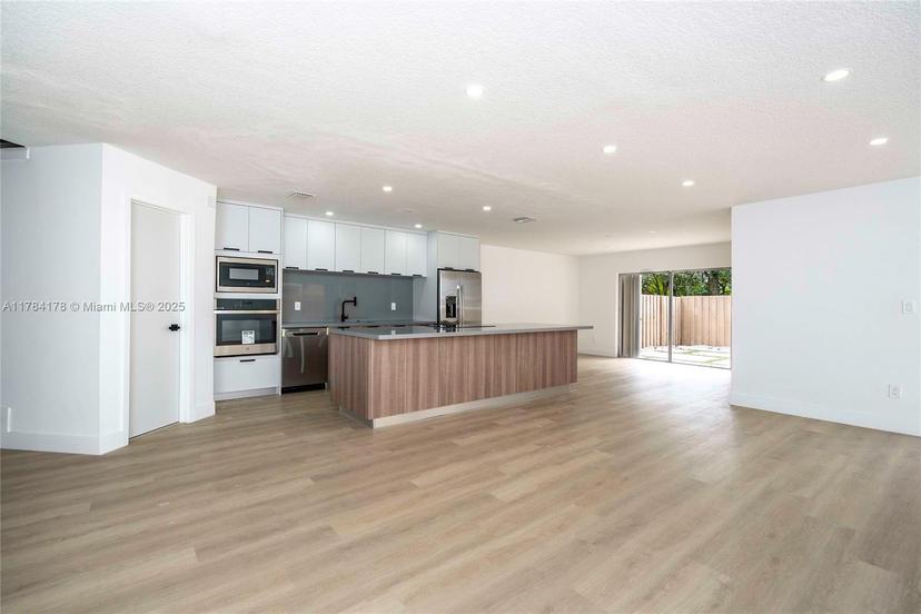 Picture of 13912 SW 103Rd Ln, Miami FL 33186