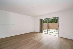 Picture of 13912 SW 103Rd Ln, Miami, FL 33186