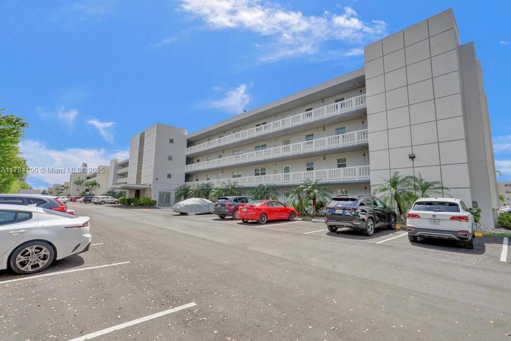 Picture of 314 SE 10Th St # 403, Dania Beach, FL 33004