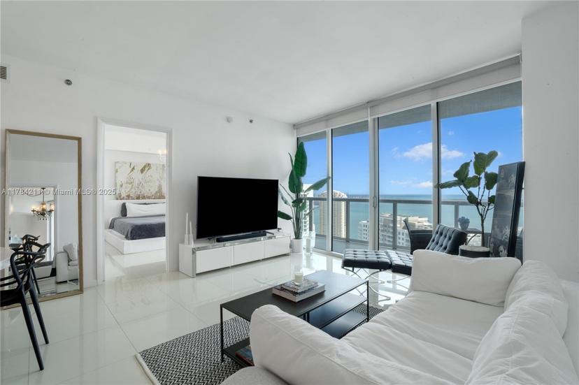 Picture of 475 Brickell Ave # 3907, Miami FL 33131