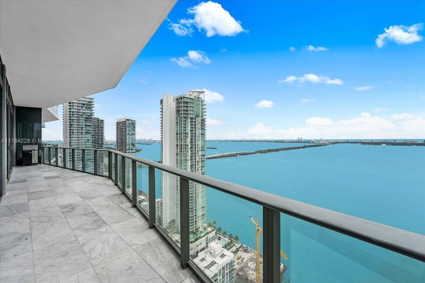 Picture of 460 NE 28Th St # 4104, Miami FL 33137