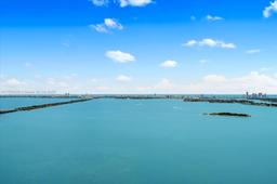 Picture of 460 NE 28Th St # 4104, Miami, FL 33137