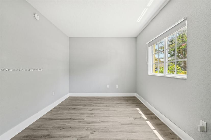 Picture of 380 NW 20Th St # 8, Miami FL 33127