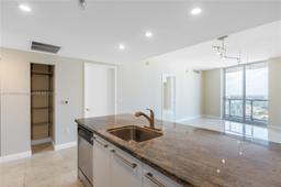 Picture of 185 SW 7Th St # 4209, Miami, FL 33130