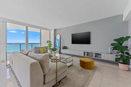 Picture of 7330 Ocean Ter # B, Miami Beach, FL 33141
