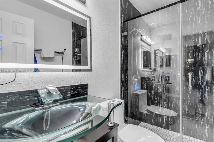 Picture of 11440 SW 185Th Ter, Miami FL 33157
