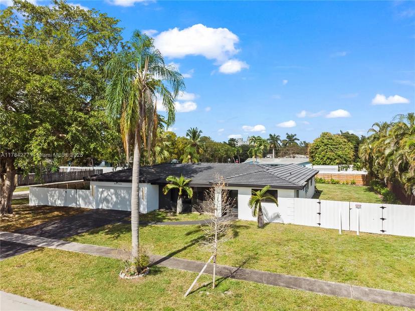 Picture of 5131 Monroe St, Hollywood FL 33021