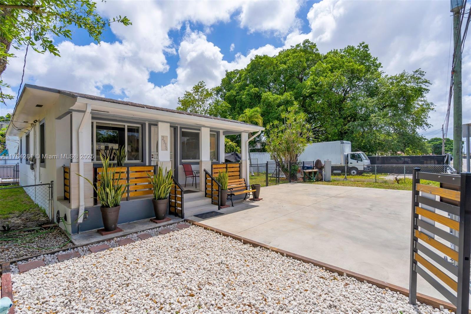 Picture of 2930 NW 46Th St, Miami, FL 33142