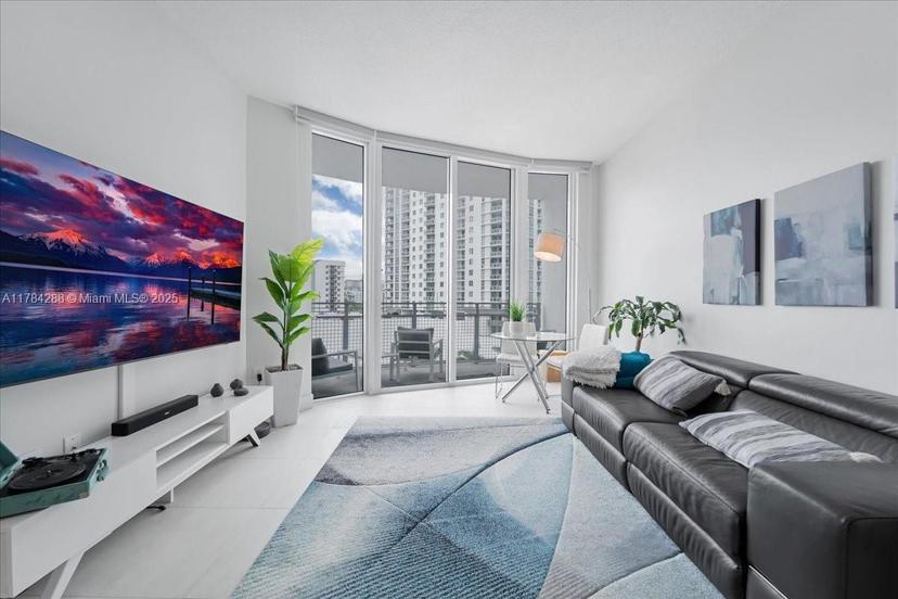 Picture of 350 NE 24Th St # 711, Miami FL 33137
