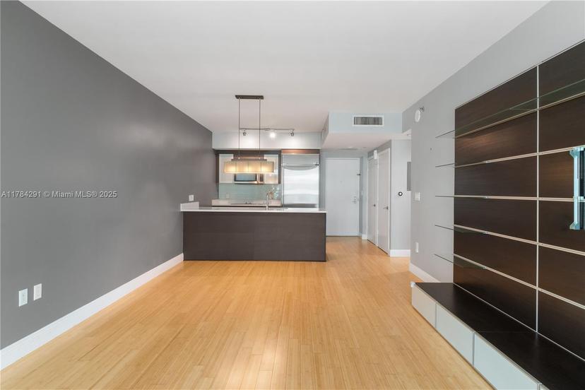 Picture of 500 Brickell Ave # 2606, Miami FL 33131