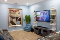Picture of 3323 W 90Th Ter, Hialeah, FL 33018