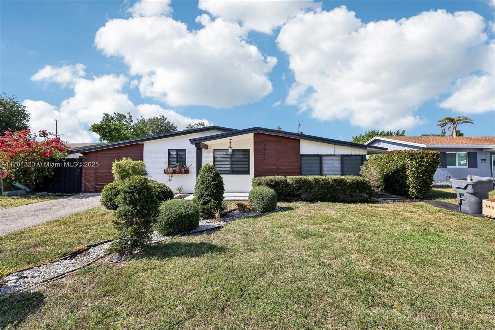 Picture of 6451 Coolidge St, Hollywood, FL 33024