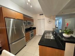 Picture of 253 NE 2Nd St # 1008, Miami, FL 33132