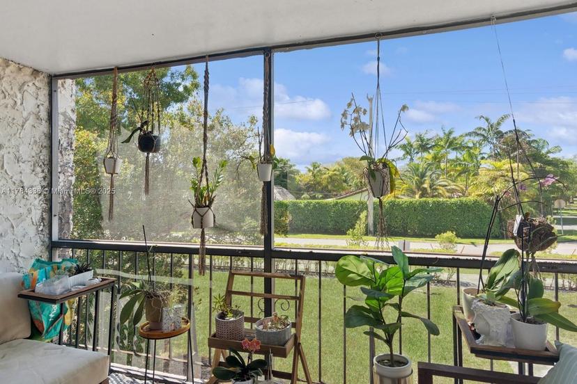 Picture of 8701 SW 141St St # A5, Palmetto Bay FL 33176