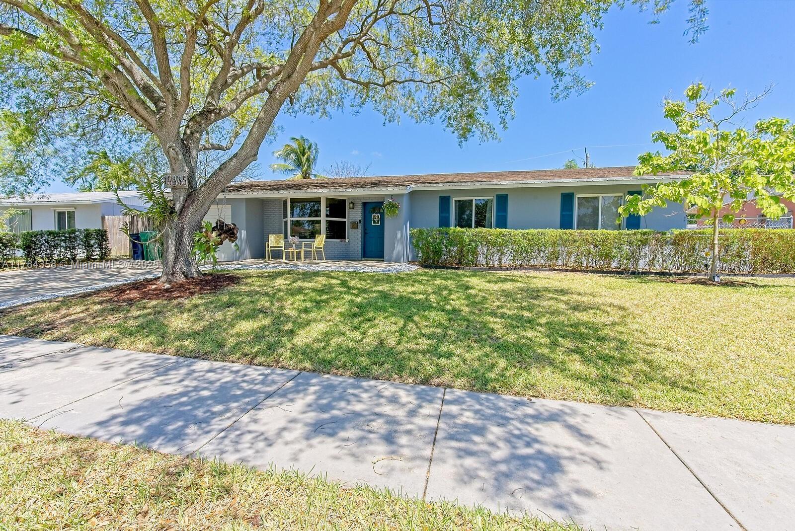 Picture of 15835 SW 101St Ave, Miami, FL 33157