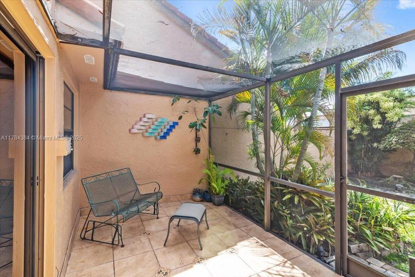 Picture of 6638 NW 180Th Ter, Hialeah FL 33015